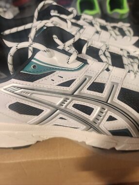 White Asics Athletic Sportstyle with Silver and Teal Accents